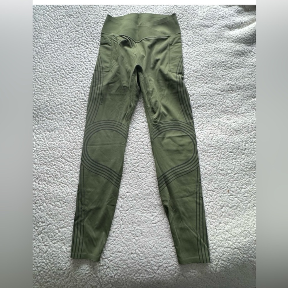 Fanka Yoga Sage Green compression Leggings